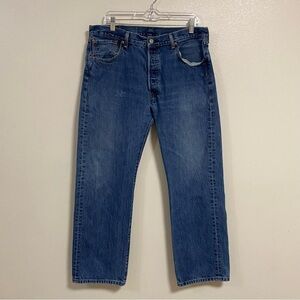 Levi’s Jeans Men’s Size 36 Medium Wash Classic 501 button fly straight leg Jeans